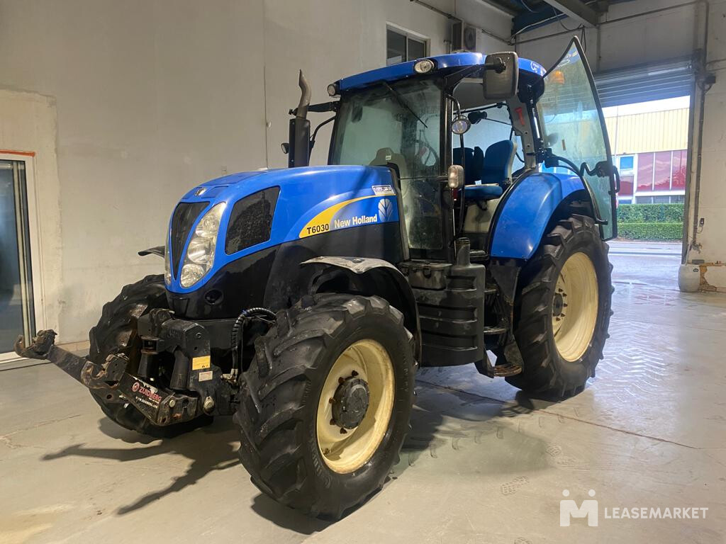 TRACTEUR NEW HOLLAND T6030