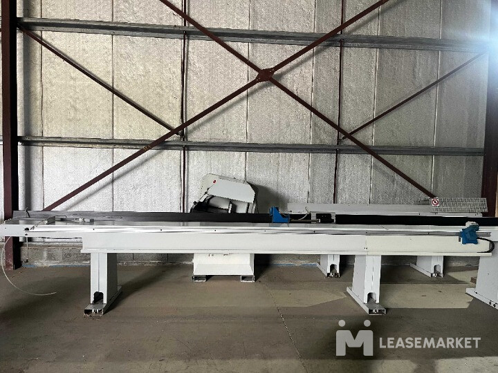 TRONCONNEUSE NUMERIQUE OMGA TYPE T521 SNC