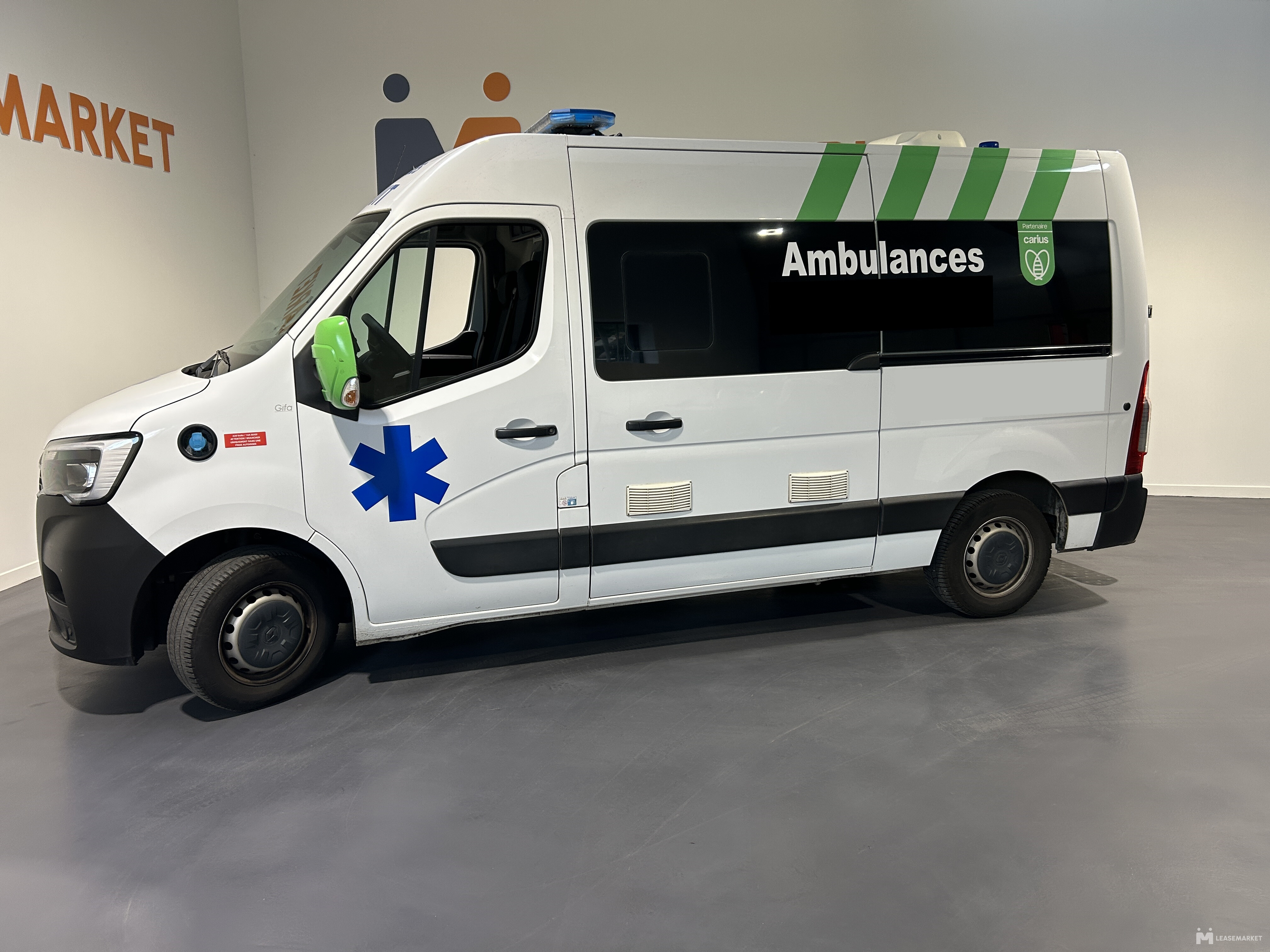 AMBULANCE RENAULT MASTER CARROSSAGE GRUAU ORION 165CH L2H2
