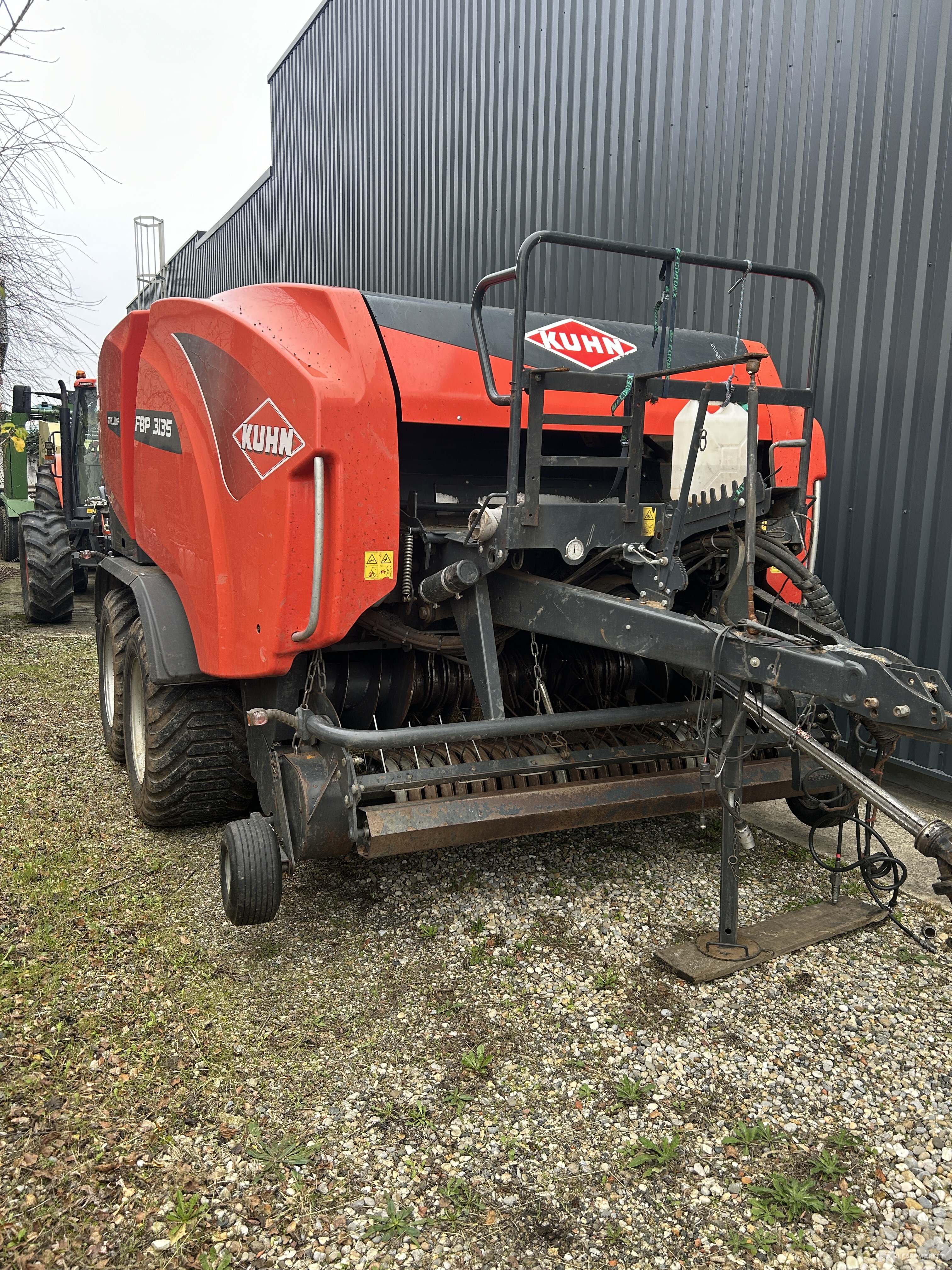 PRESSE ENRUBANNEUSE KUHN/DEUTZ-FAHR FBP3135 /FIXMASTER