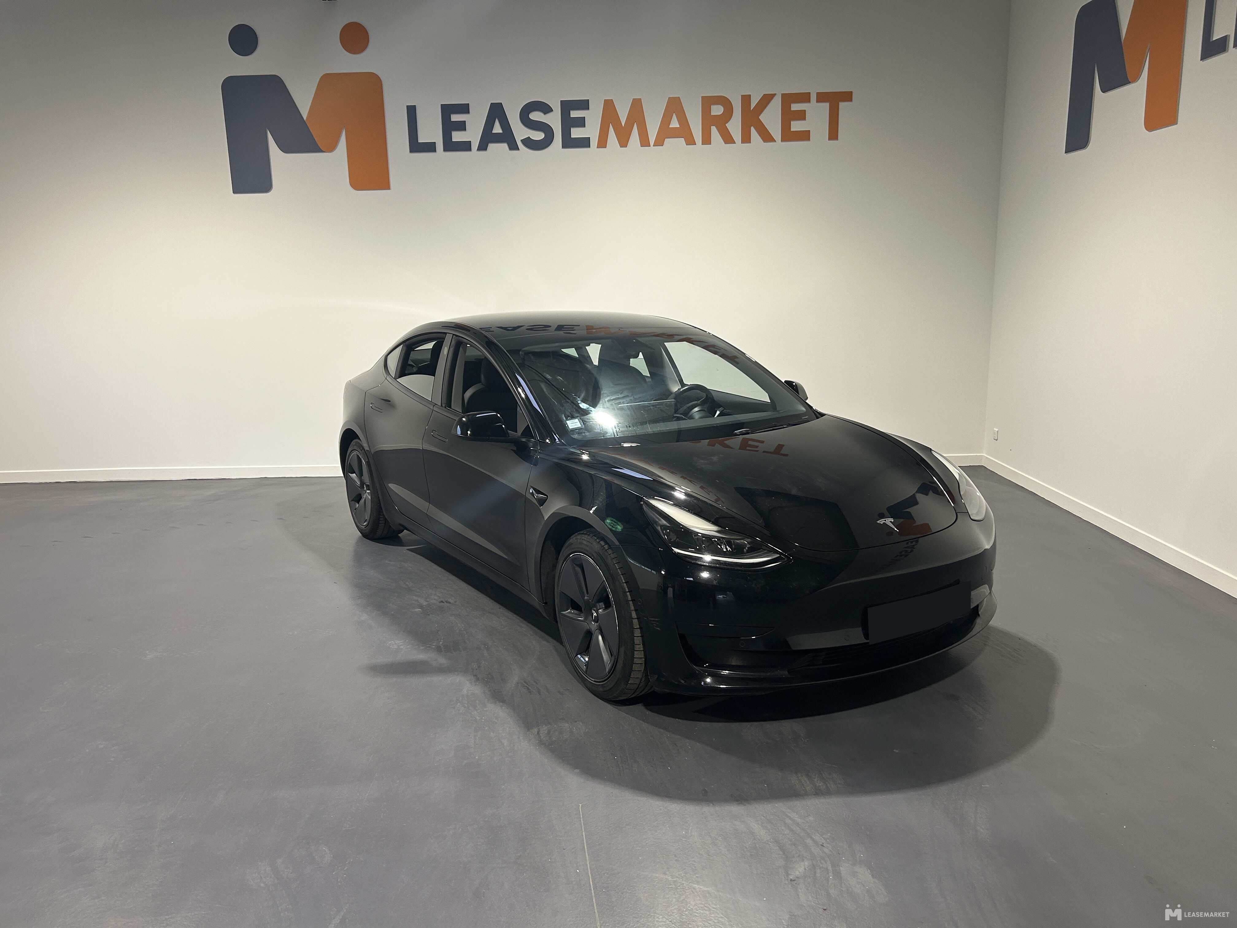 TESLA Model 3 Standard RWD Plus MY21